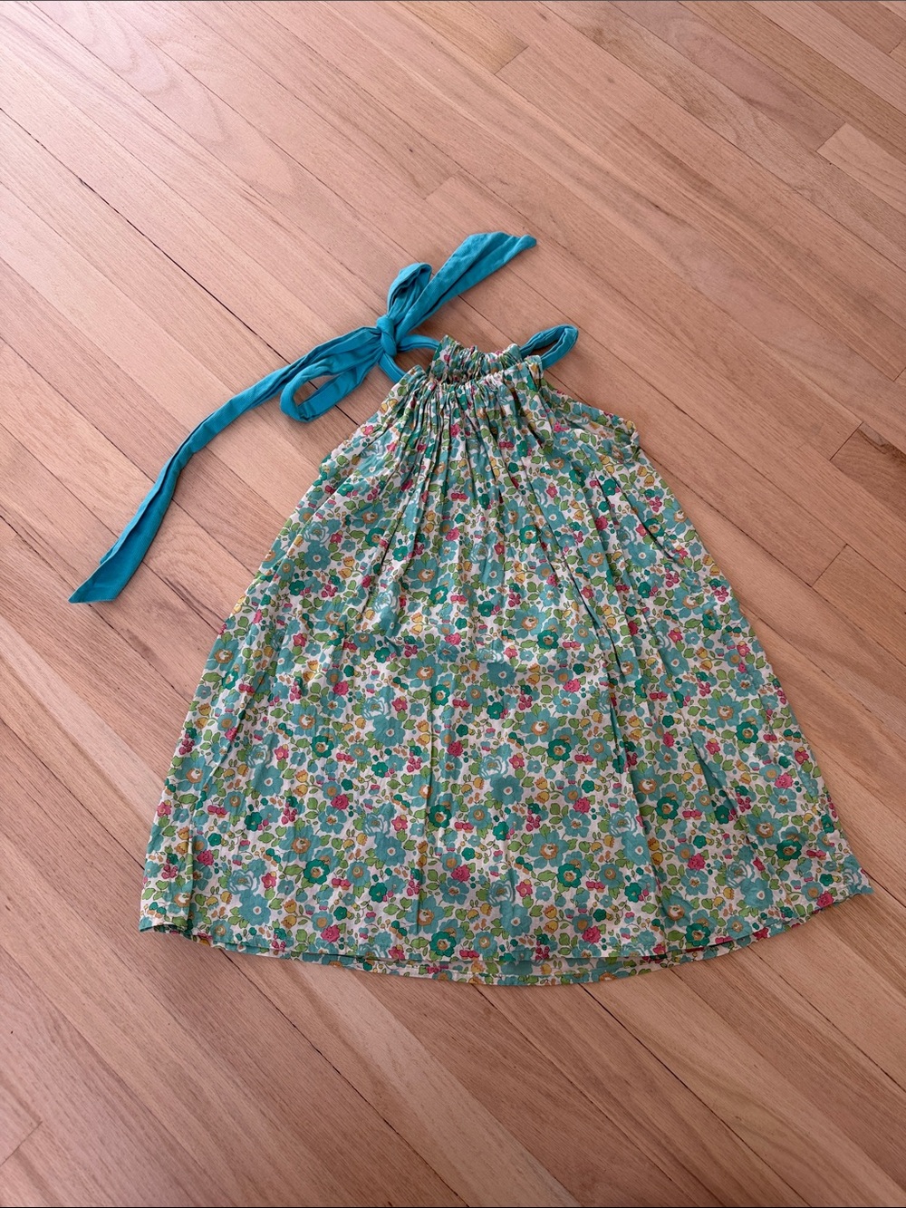 Le carrousel Paris size 8 Children's Floral Halter Dress with Teal Tie